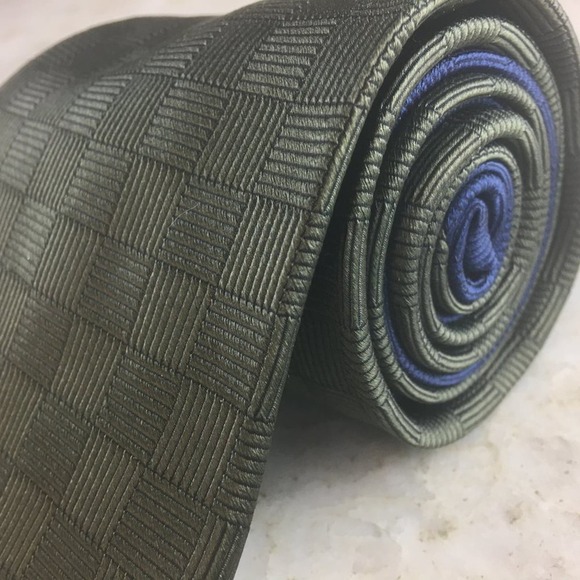 TOMMY HILFIGER SILK TIE - Picture 12 of 12